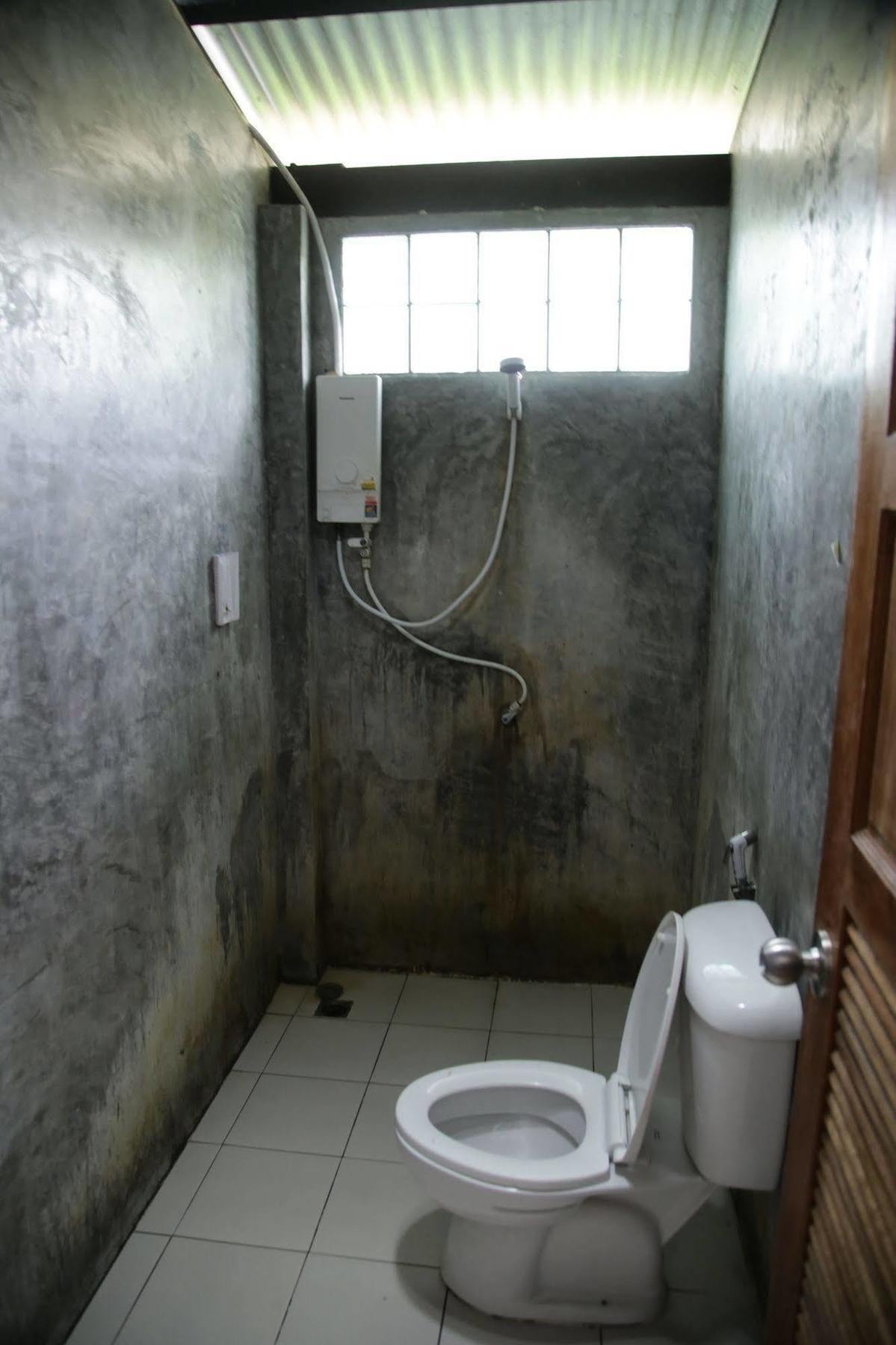 Oyo 585 Freedom Hostel @ Phi Phi 외부 사진