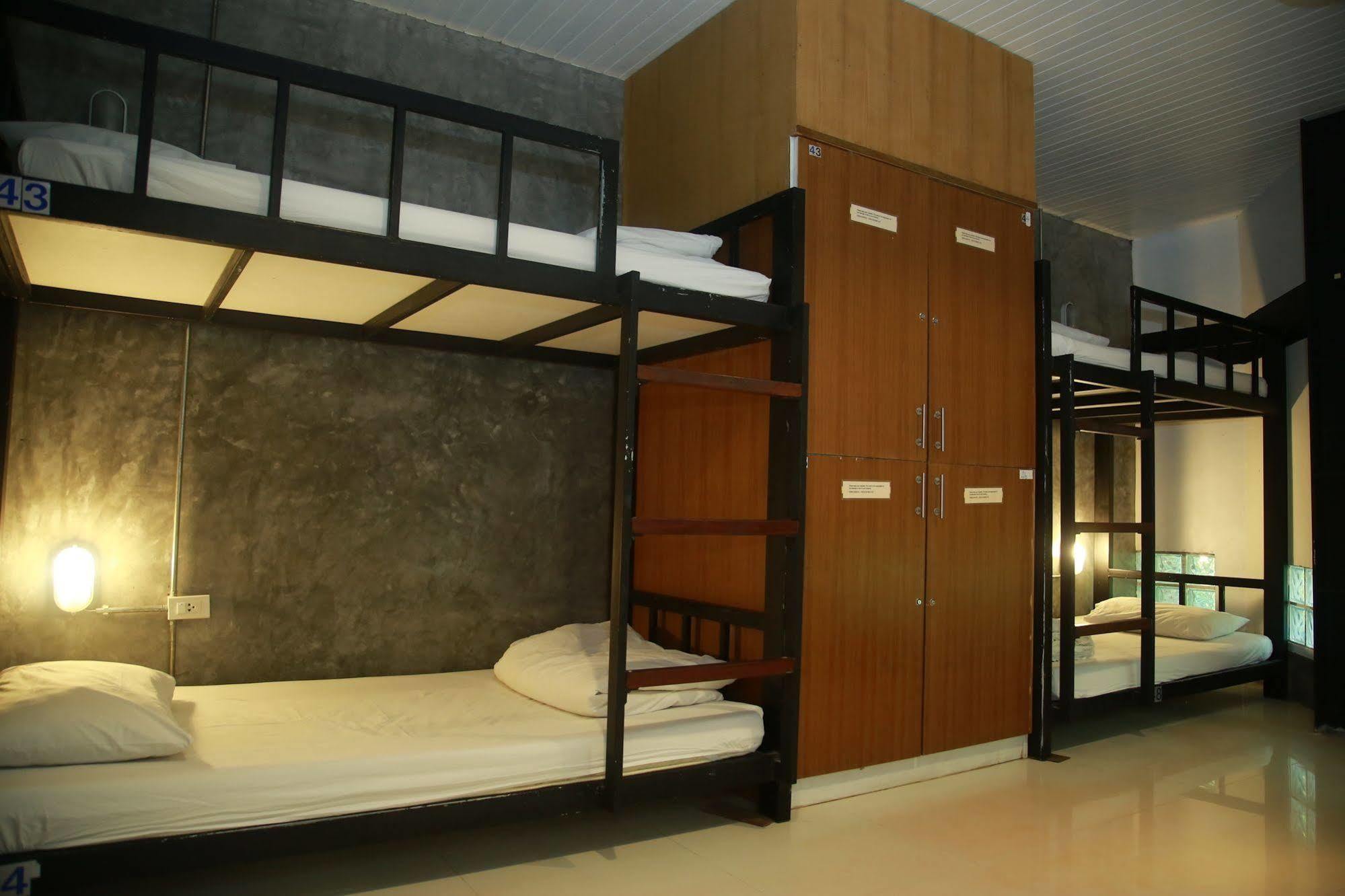 Oyo 585 Freedom Hostel @ Phi Phi 외부 사진