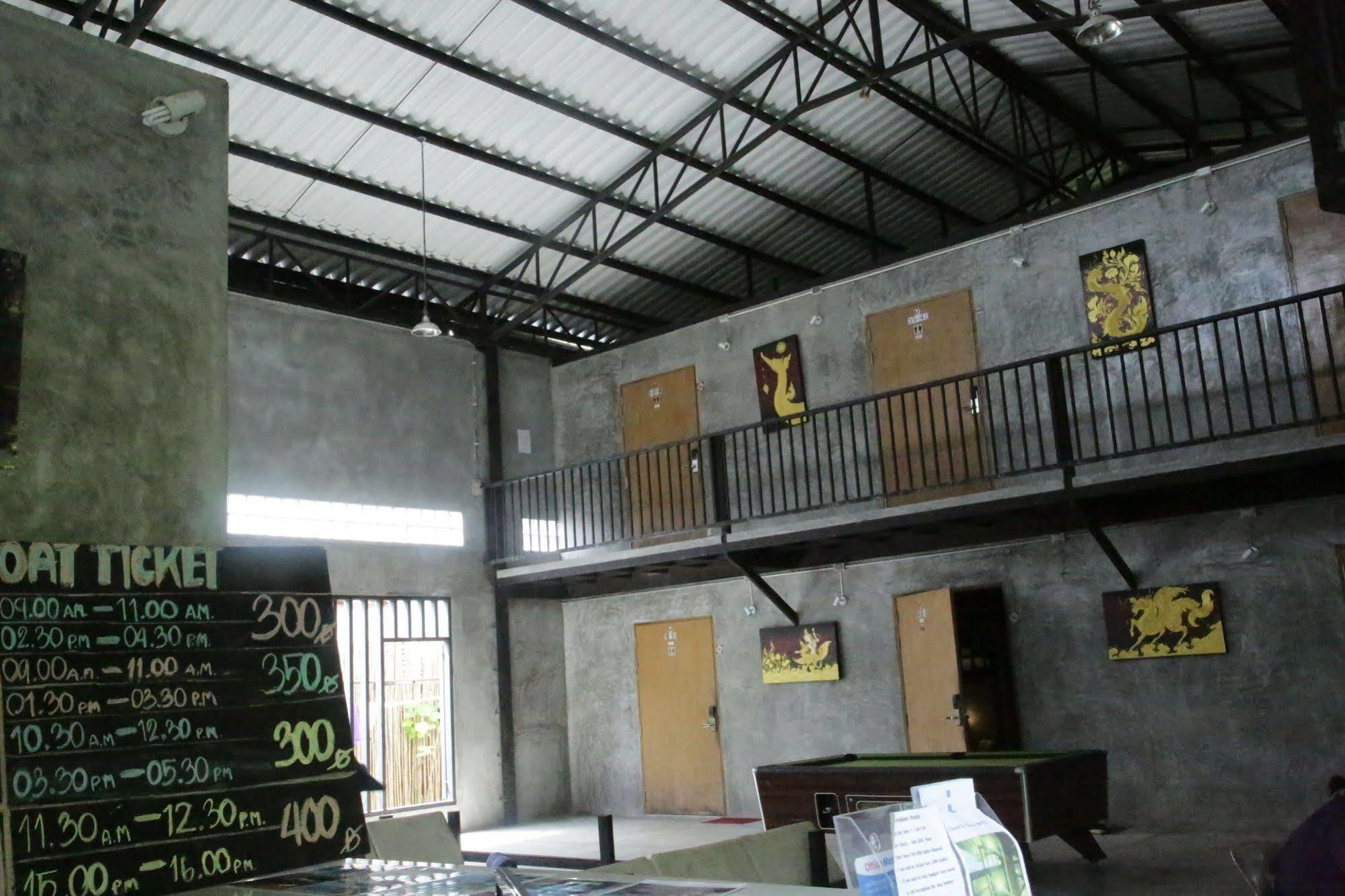 Oyo 585 Freedom Hostel @ Phi Phi 외부 사진