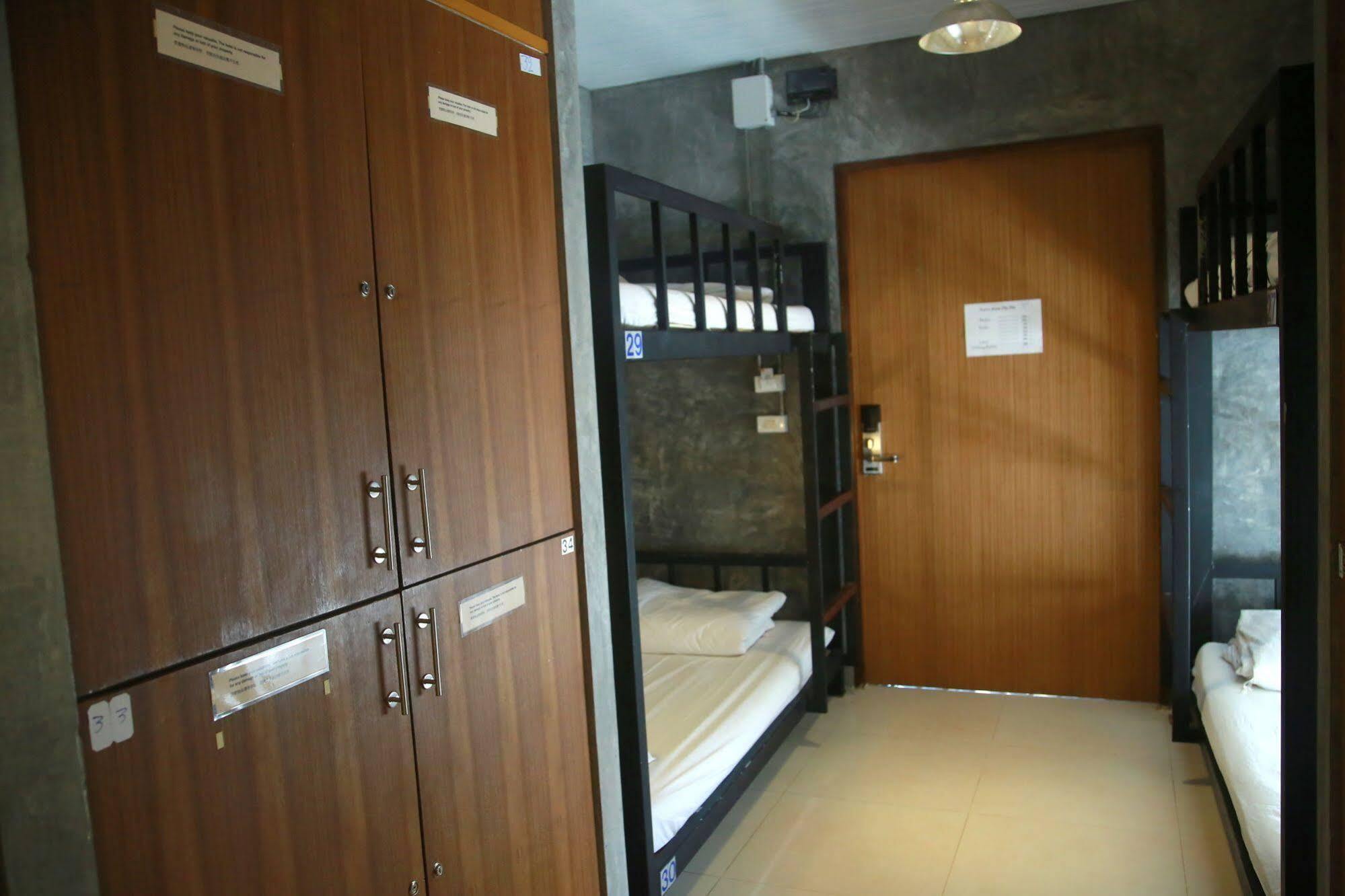 Oyo 585 Freedom Hostel @ Phi Phi 외부 사진