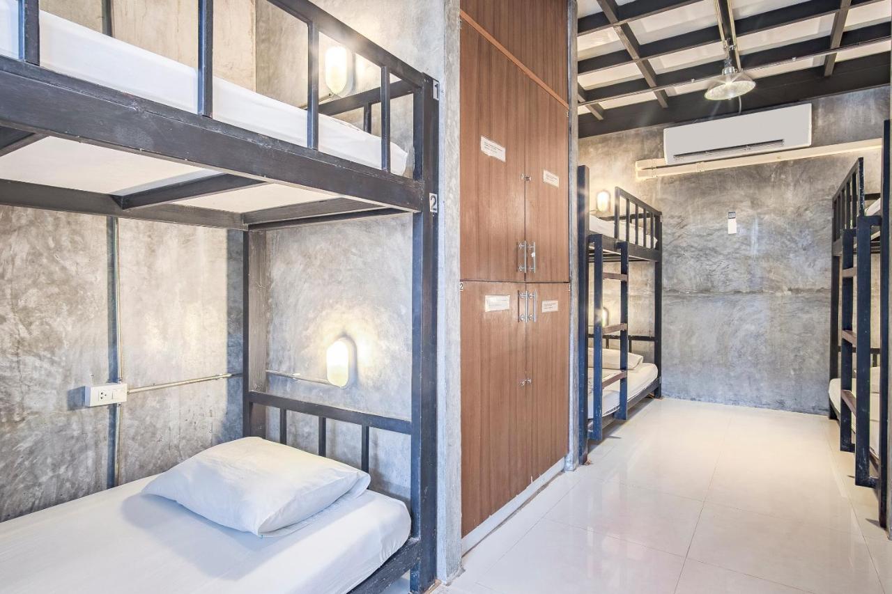Oyo 585 Freedom Hostel @ Phi Phi 외부 사진