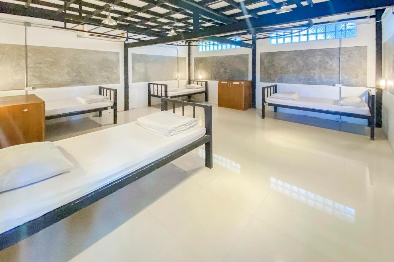 Oyo 585 Freedom Hostel @ Phi Phi 외부 사진
