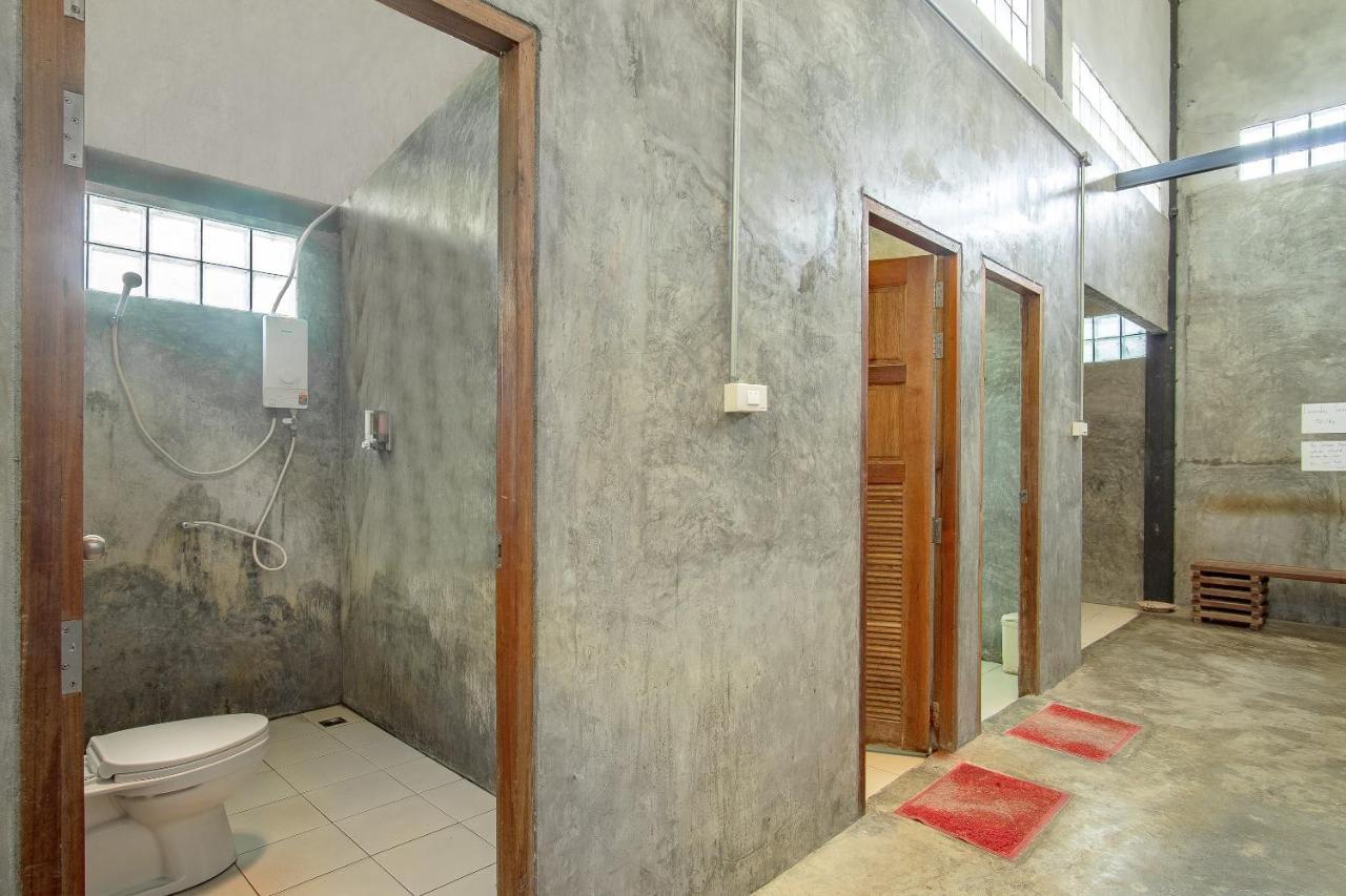 Oyo 585 Freedom Hostel @ Phi Phi 외부 사진