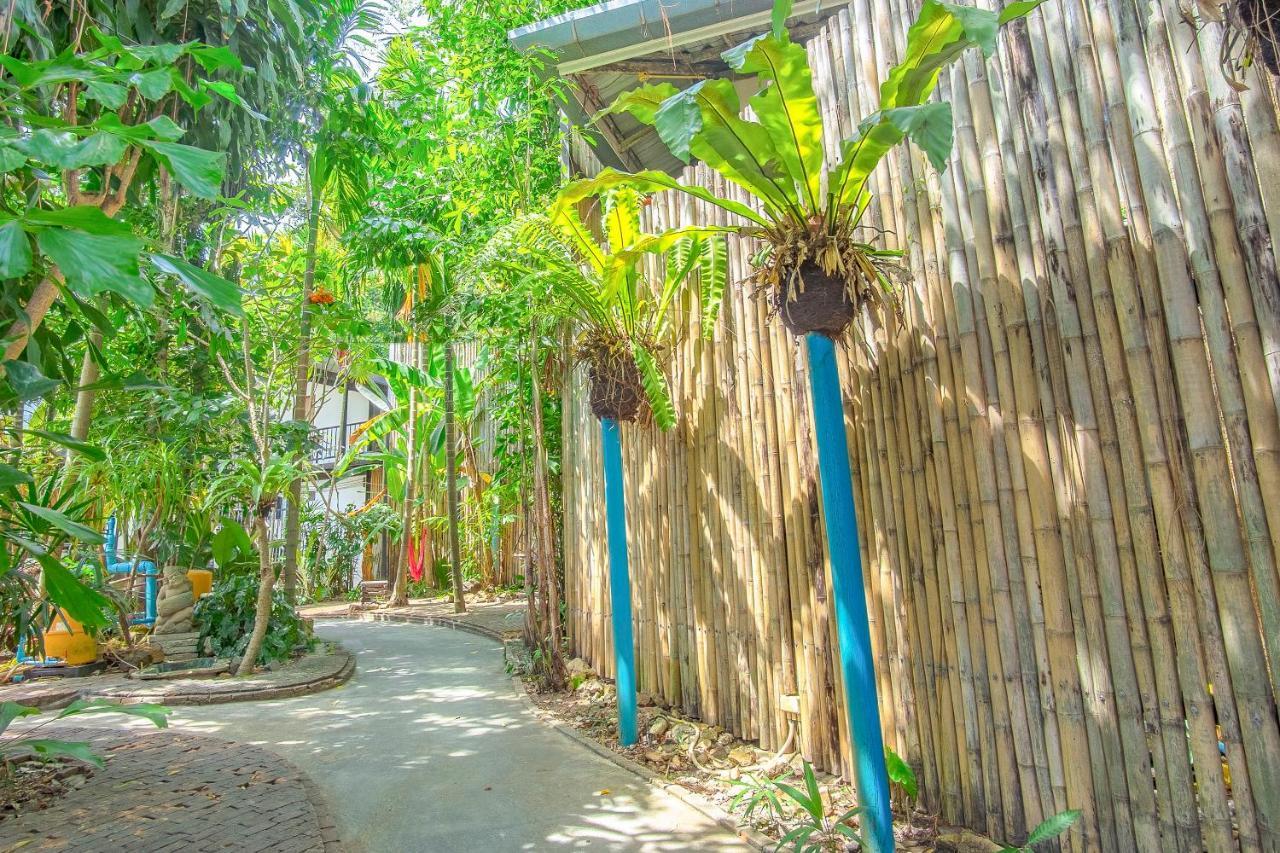 Oyo 585 Freedom Hostel @ Phi Phi 외부 사진